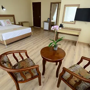 3* Otel 725 B